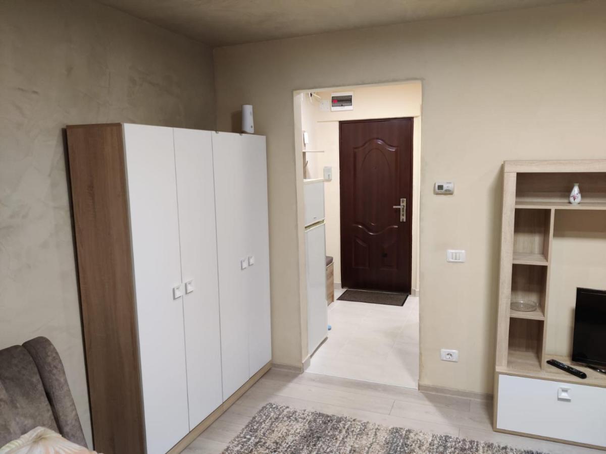 Home Uranus Brasov Luaran gambar
